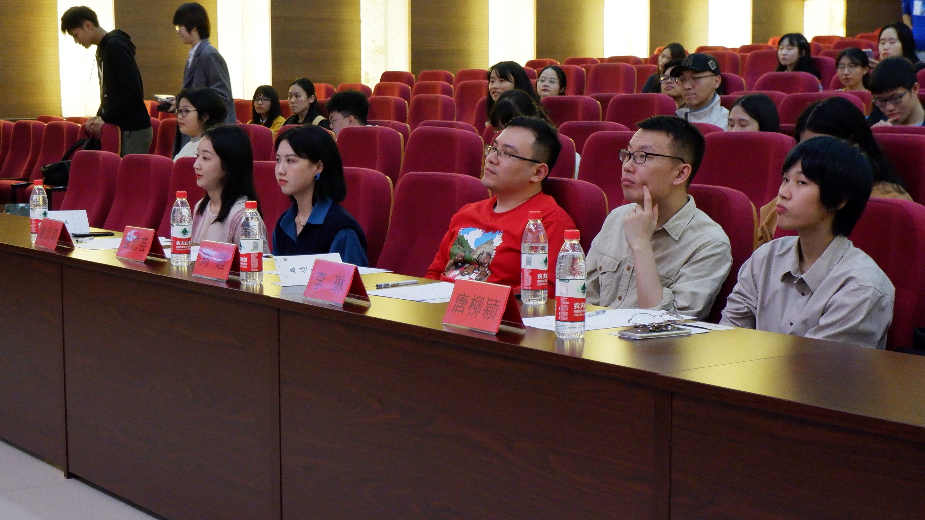 文学院辩论队荣获“翔宇杯”第十一届大学生辩论赛亚军-文学院